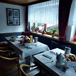 Waldhaus Homestay