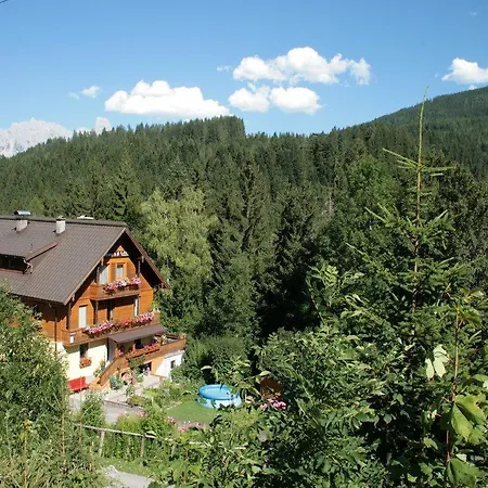 Проживание в семье Waldhaus
